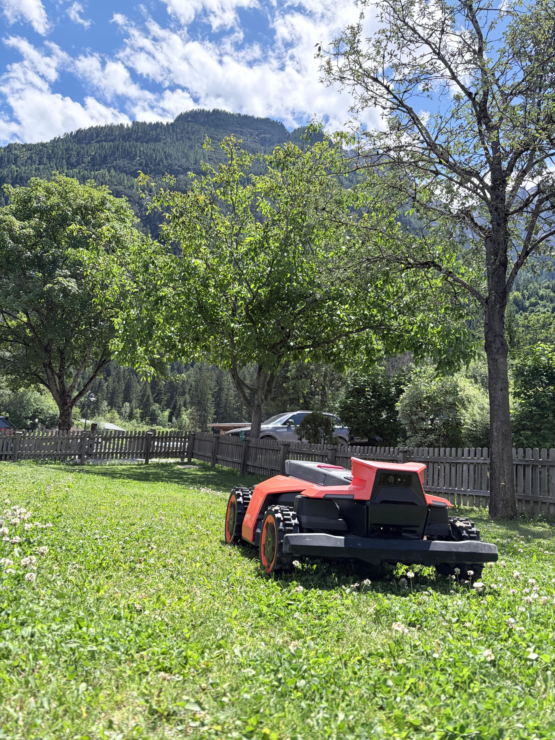 INFORMATION Neuerung: „Mähroboter“